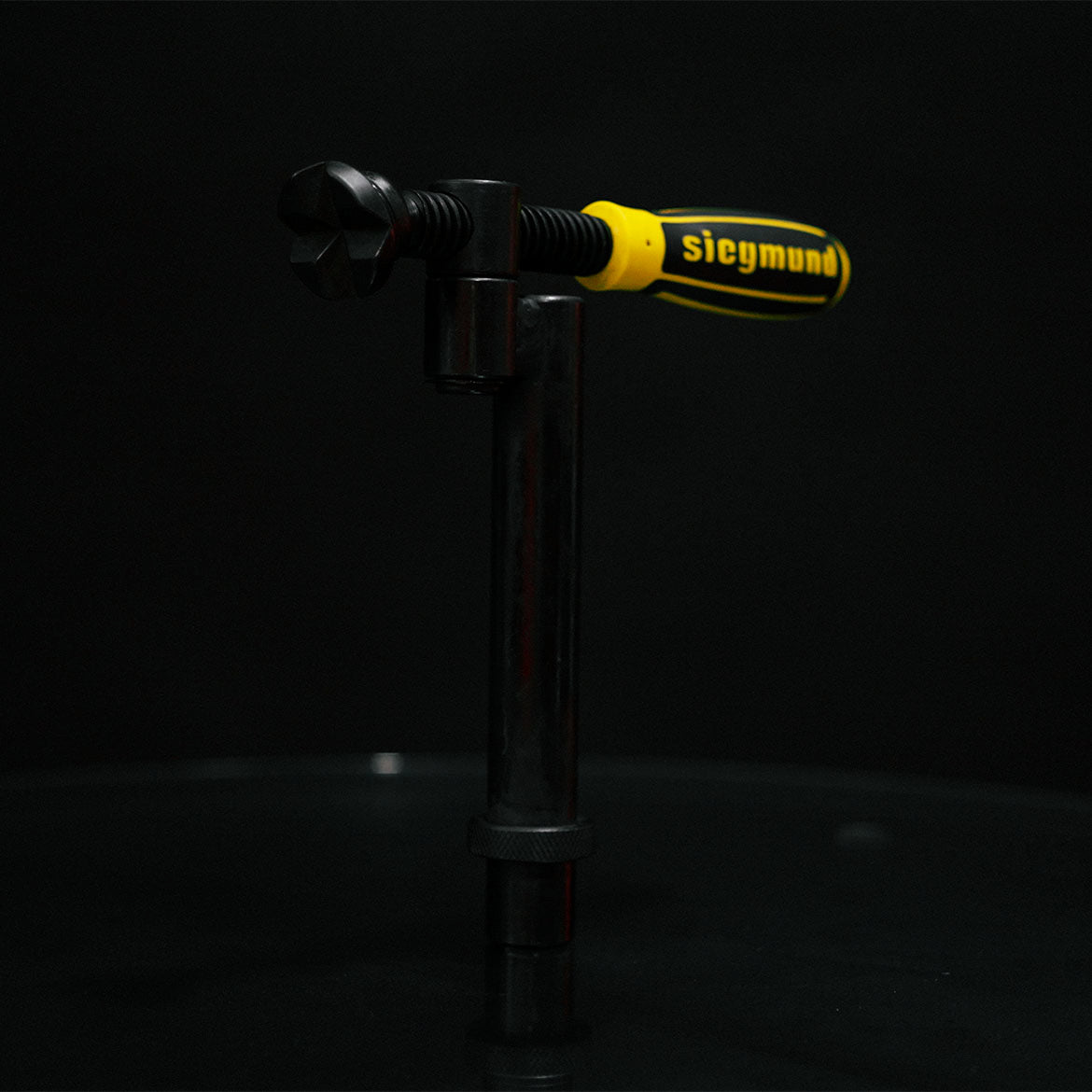 US280608.N: 90° Basic Pipe Clamp (Nitrided) - 28mm Imperial Series Welding Table Accessories by Siegmund - The Flattest, Most Reliable Welding Tables & Fixturing Accessories in the World