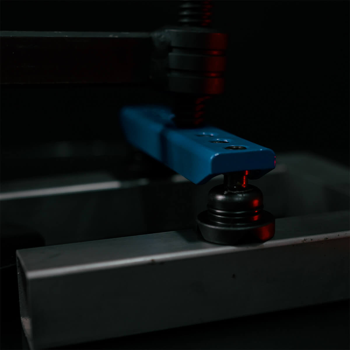 US280210: 2P Clamping Bridge for System 28 Imperial Series Screw Clamps - 28mm Imperial Series Welding Table Accessories by Siegmund - The Flattest, Most Reliable Welding Tables & Fixturing Accessories in the World